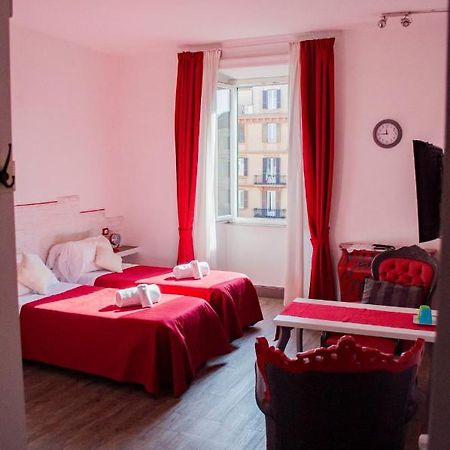 ローマ ルレ コーラ ディ リエンツォ Bed & Breakfast エクステリア 写真