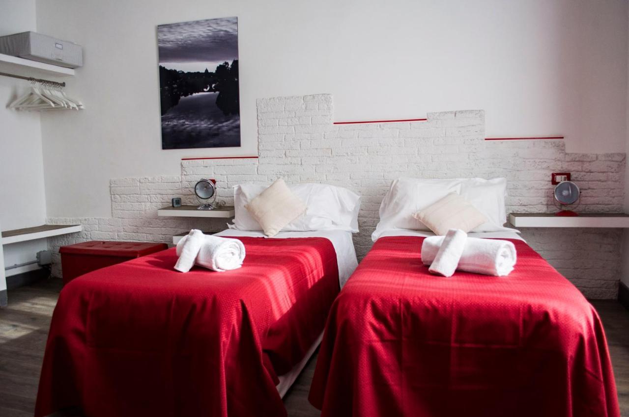 ローマ ルレ コーラ ディ リエンツォ Bed & Breakfast エクステリア 写真