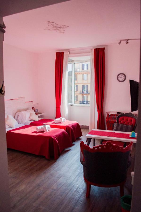 ローマ ルレ コーラ ディ リエンツォ Bed & Breakfast エクステリア 写真